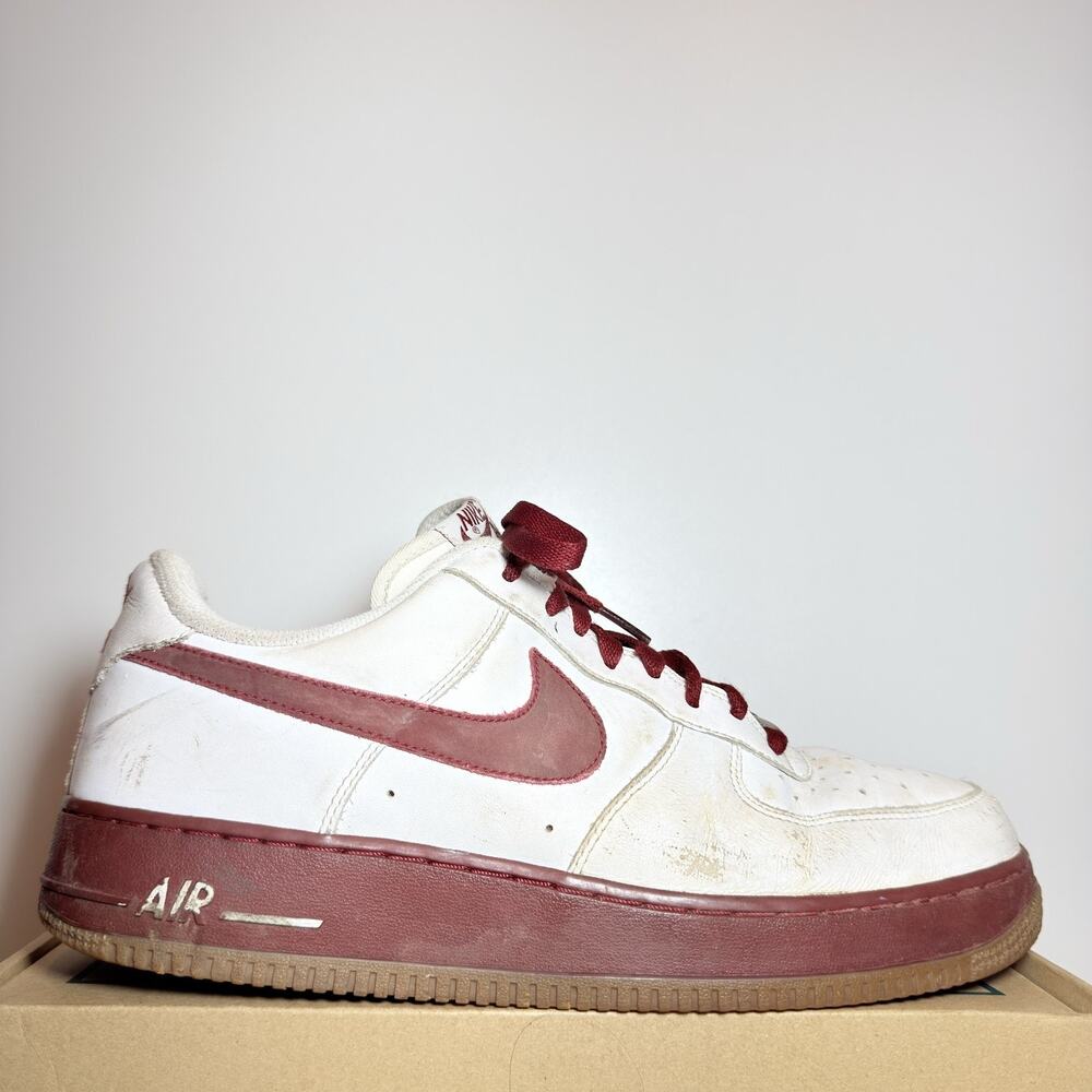 Nike Air Force 1 Low Mens 12 White Maroon Burgundy Gum Sole Casual Sneakers AF1.